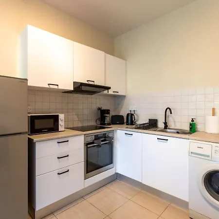 Veta 31 - One-bedroom & Balcony In Appartamento *