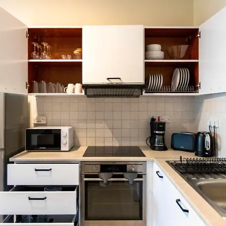Veta 31 - One-bedroom & Balcony In * Larnaka