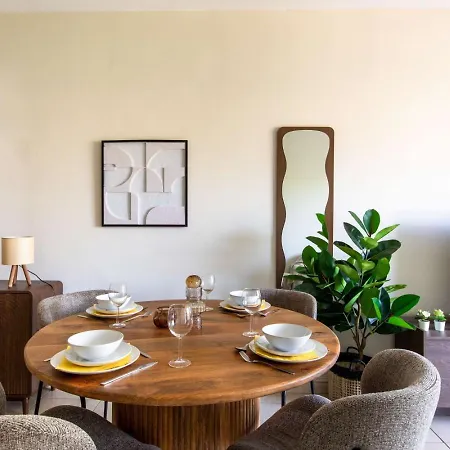 Veta 31 - One-bedroom & Balcony In Appartamento Larnaca